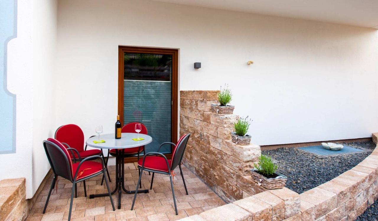 Rustika - Appartements&Spa Ehrwald Exterior foto