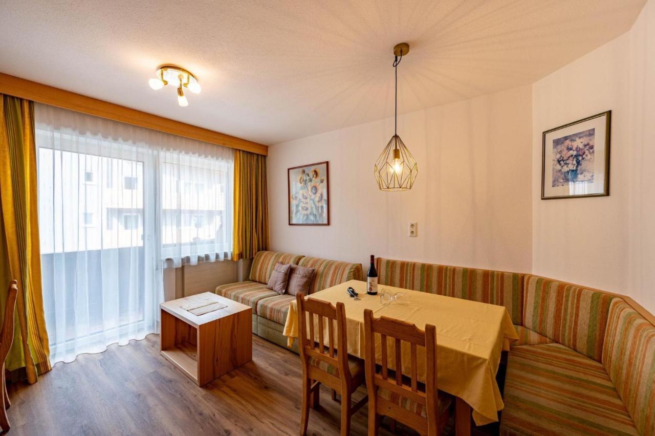 Rustika - Appartements&Spa Ehrwald Exterior foto