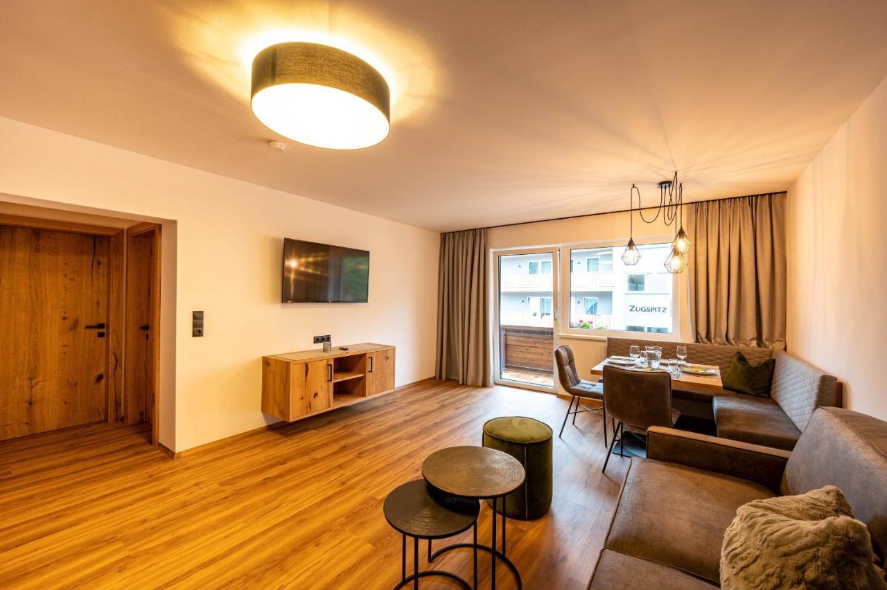 Rustika - Appartements&Spa Ehrwald Exterior foto