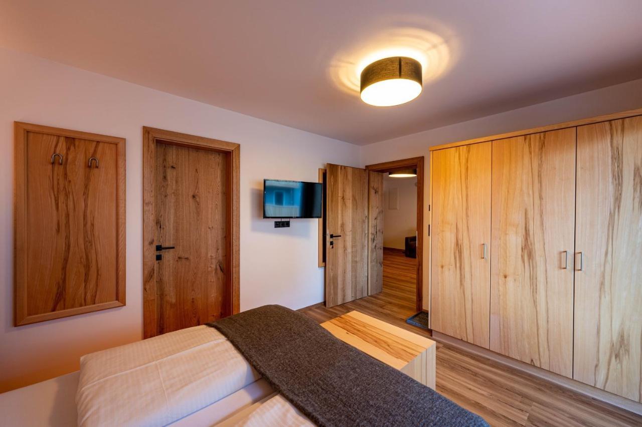 Rustika - Appartements&Spa Ehrwald Exterior foto