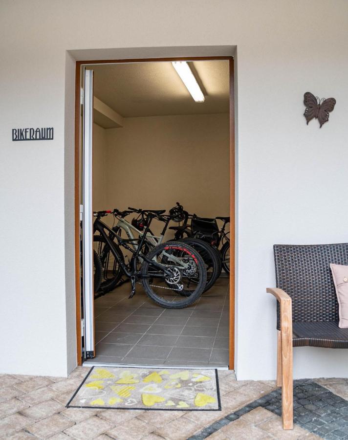 Rustika - Appartements&Spa Ehrwald Exterior foto