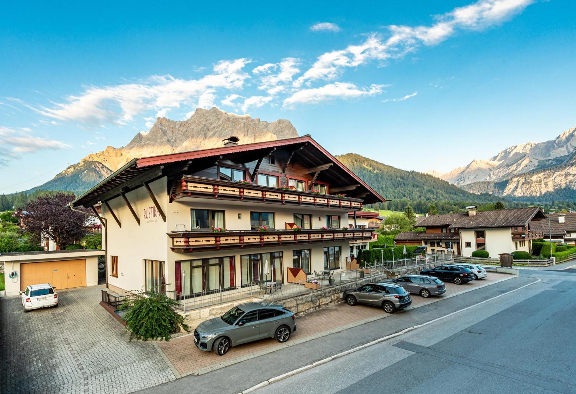 Rustika - Appartements&Spa Ehrwald Exterior foto