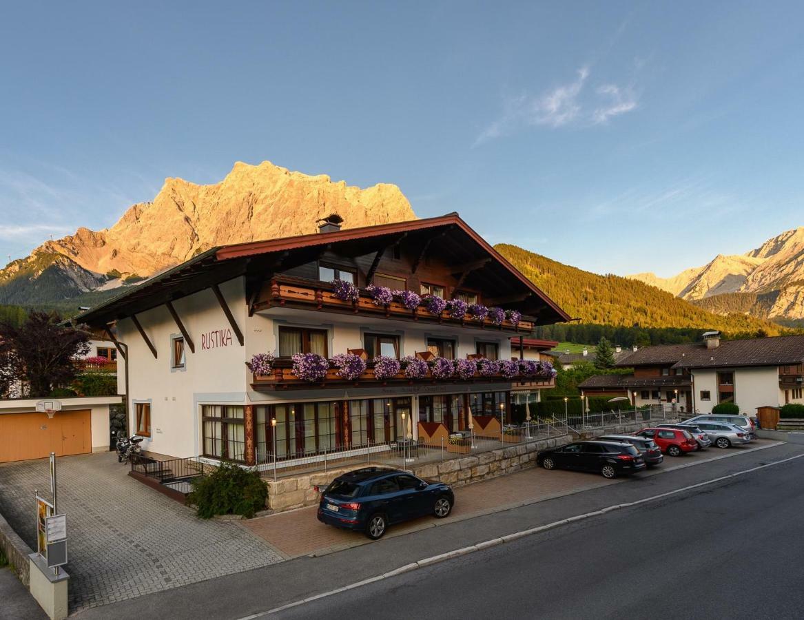 Rustika - Appartements&Spa Ehrwald Exterior foto